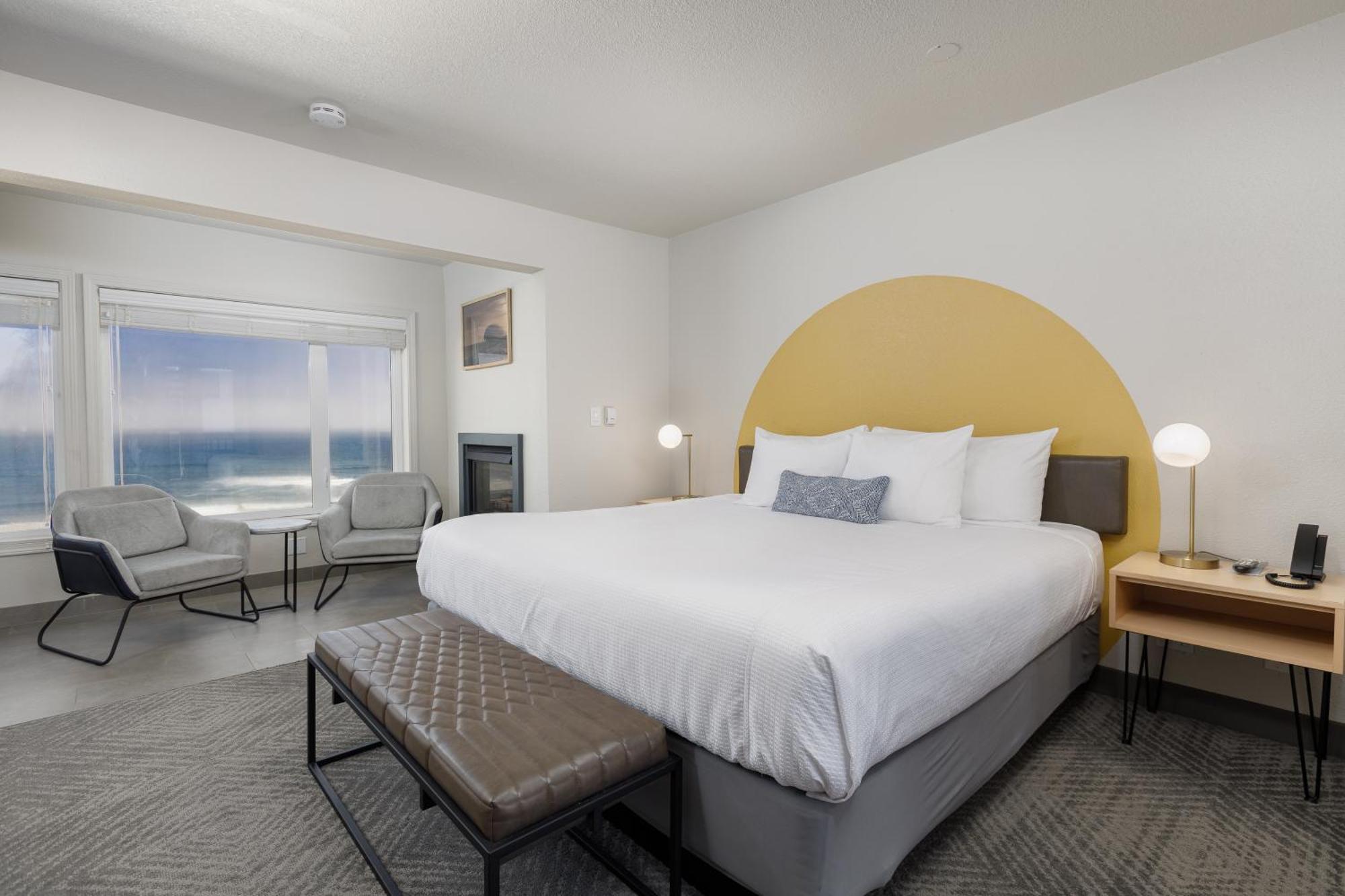 Surfland Hotel Lincoln City Room photo