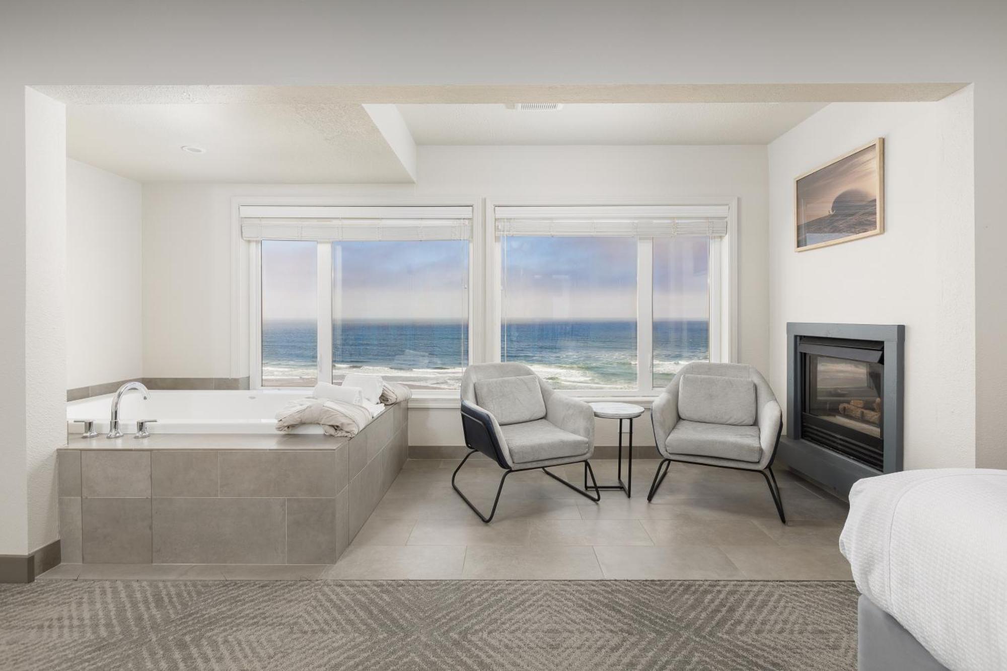 Surfland Hotel Lincoln City Room photo