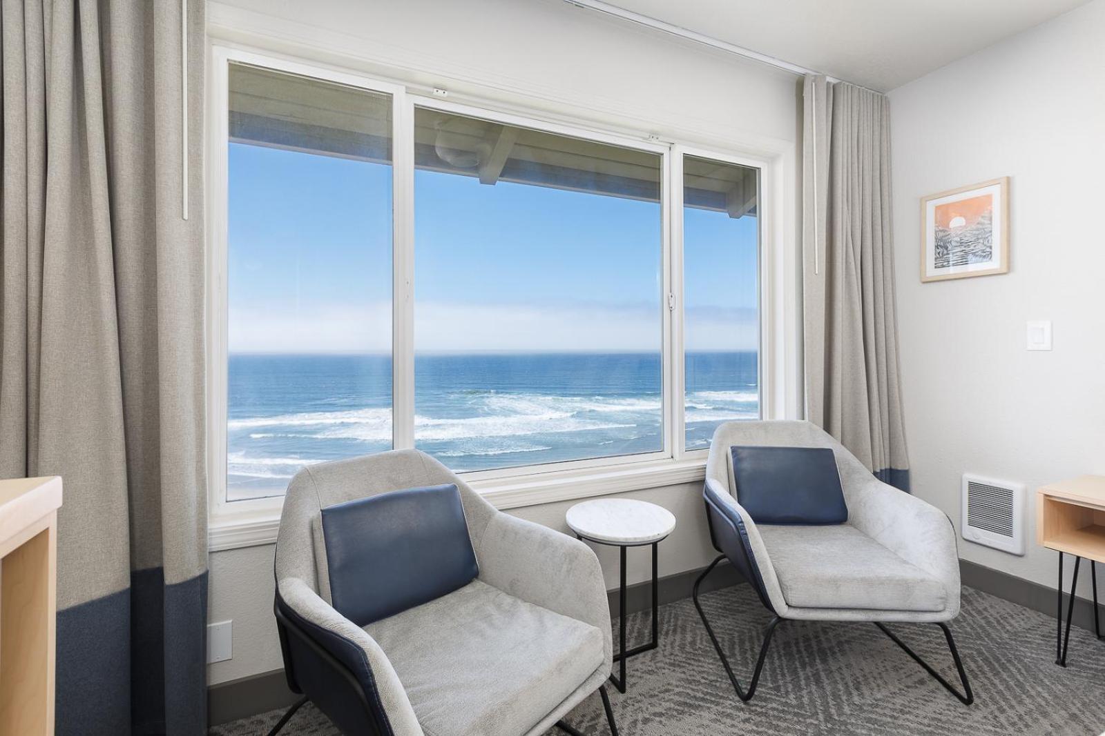 Surfland Hotel Lincoln City Room photo